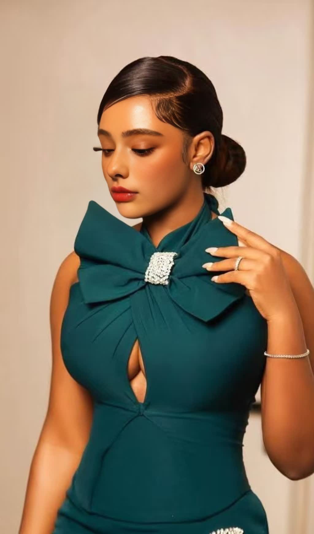 HALTER NECK BOW - DETAIL BODYCON MAXI DRESS IN GREEN