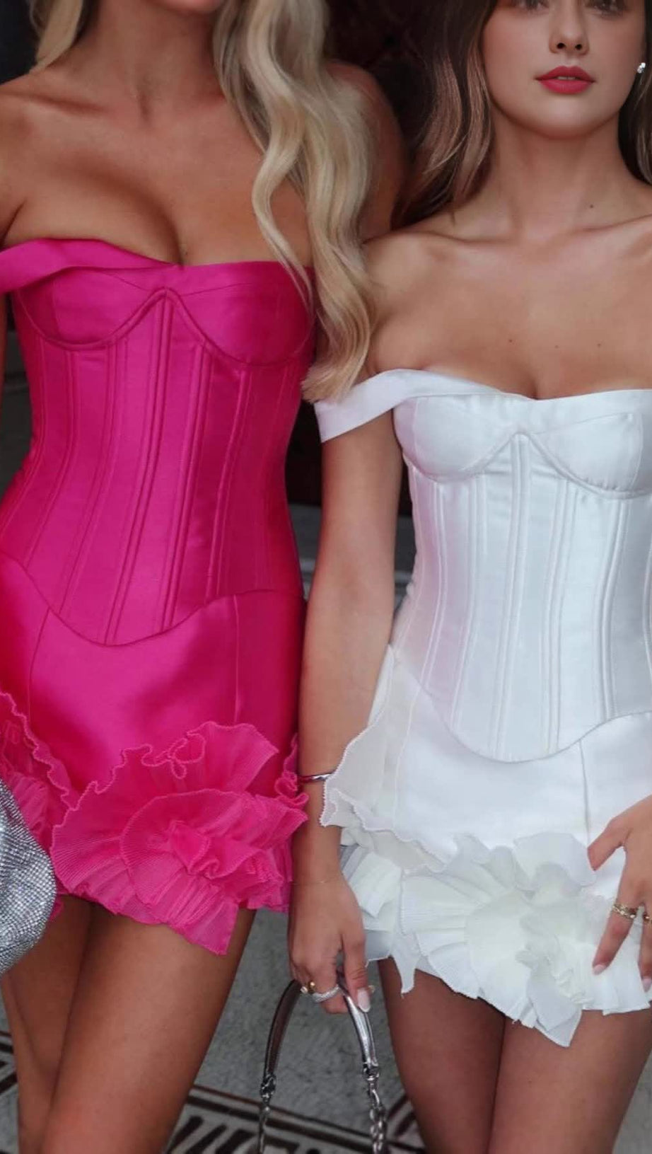 MINI ABITO MONOSPALLA CON CORSETTO E VOLANT IN ROSSO ROSA