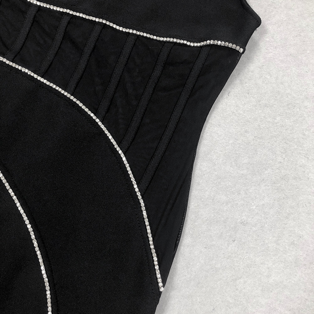 TRACY SCHWARZES MAXIKLEID MIT KRISTALLSTREIFEN UND EINER SCHULTER