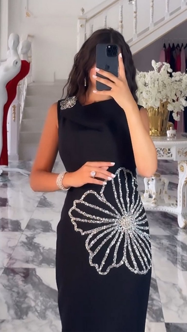 AIIZIE SLEEVELESS STRAIGHT-LEG FLOWER MAXI DRESS BLACK - product image