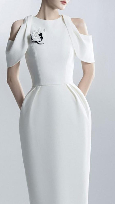 CHAELI WEISSES MIDIKLEID MIT VERZIERUNG