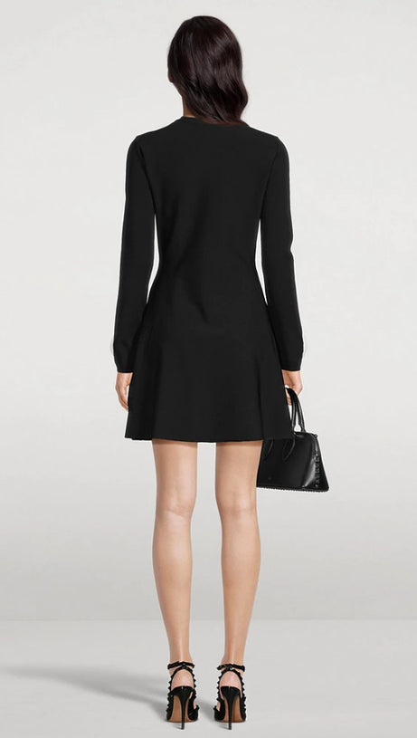 CHERYL 3D-BLUMEN-MINIKLEID MIT RUNDHALSAUSSCHNITT UND LANGEN ÄRMELN, SCHWARZ