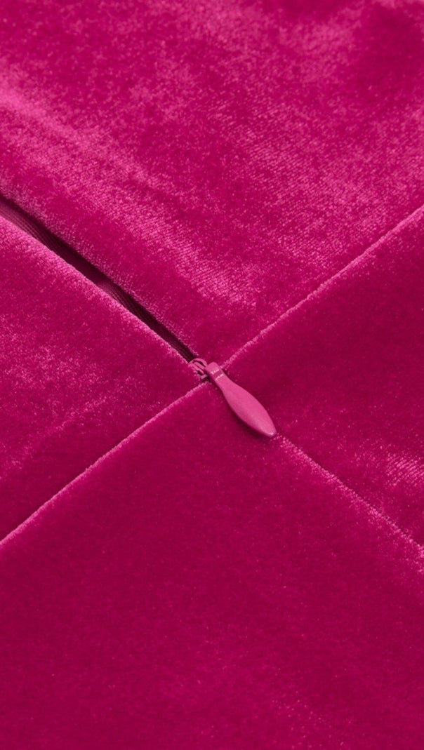 AIIZIE LONG SLEEVED SHEATH DRESS IN ROSE RED - product image