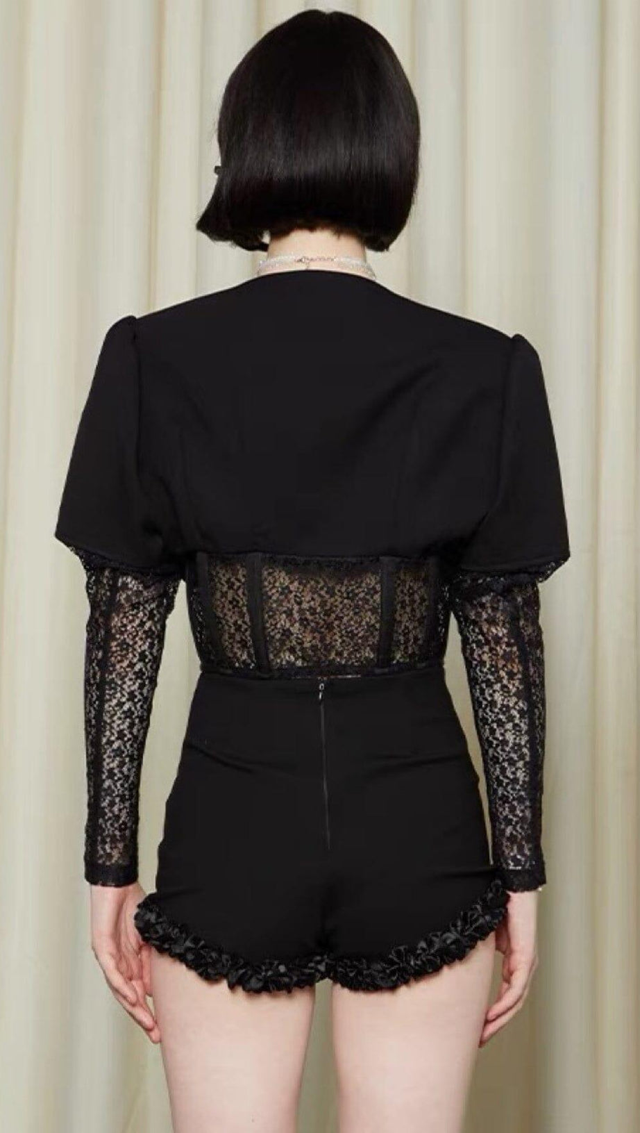 Zweiteiliger Netzkorsettanzug in Schwarz