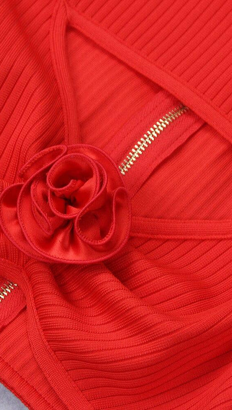 CUTOUT LONG SLEEVE  MIDI DRESS IN RED