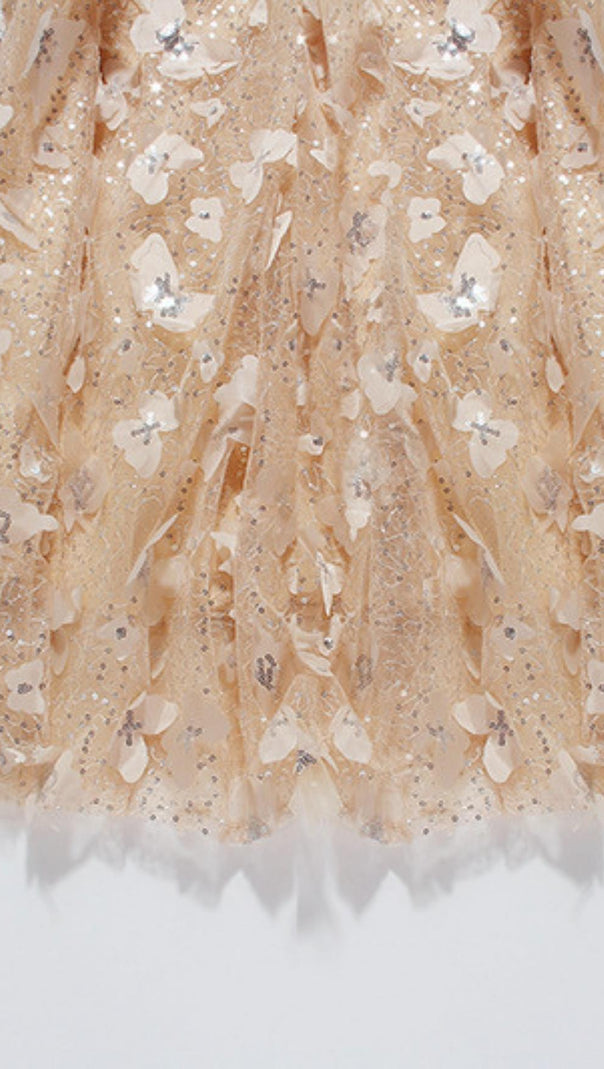 MIDIKLEID MIT PAILLETTEN UND SCHMETTERLINGEN