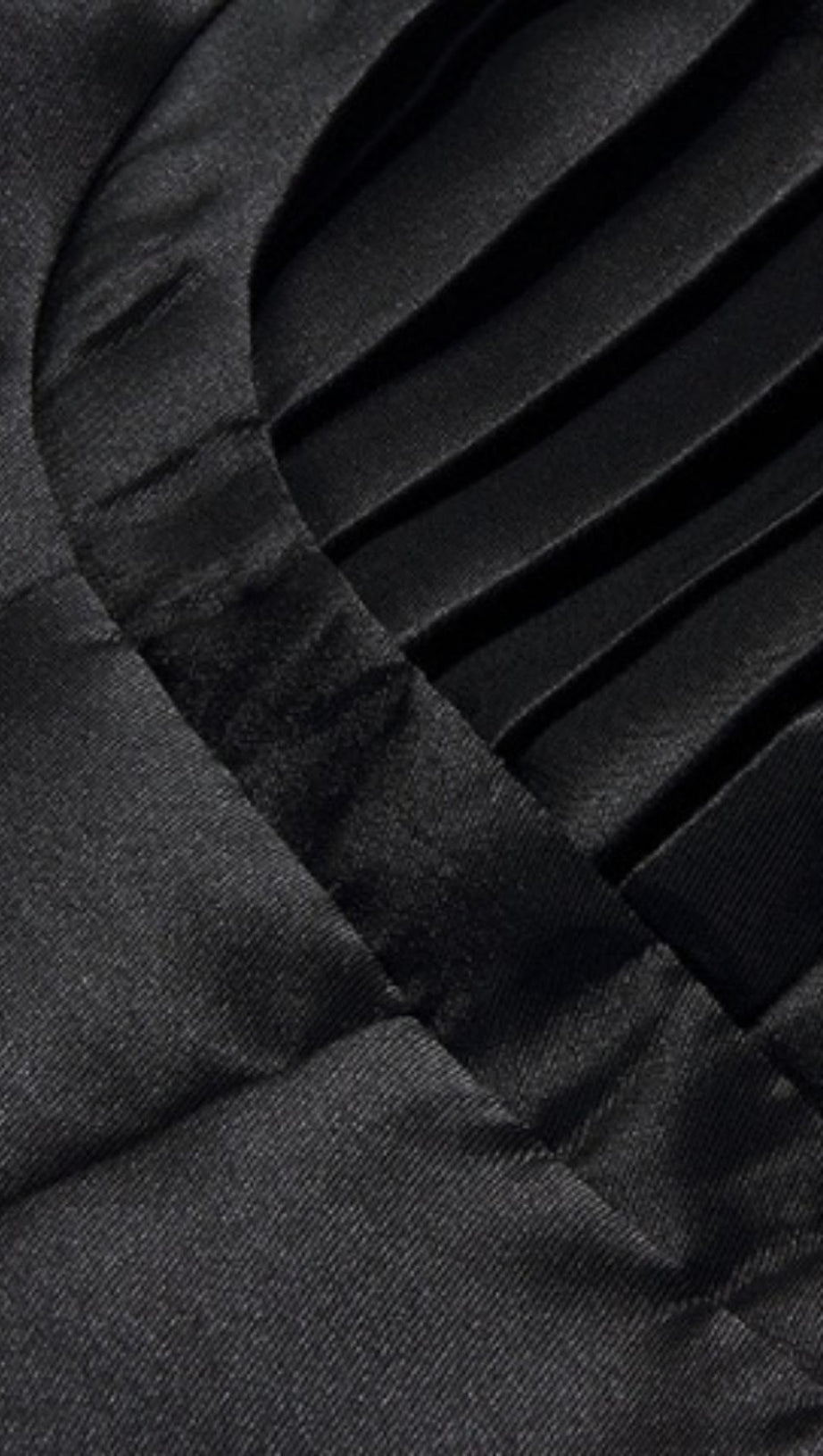 SQUARE NECK PUFF SLEEVE DRESS IN BLACK