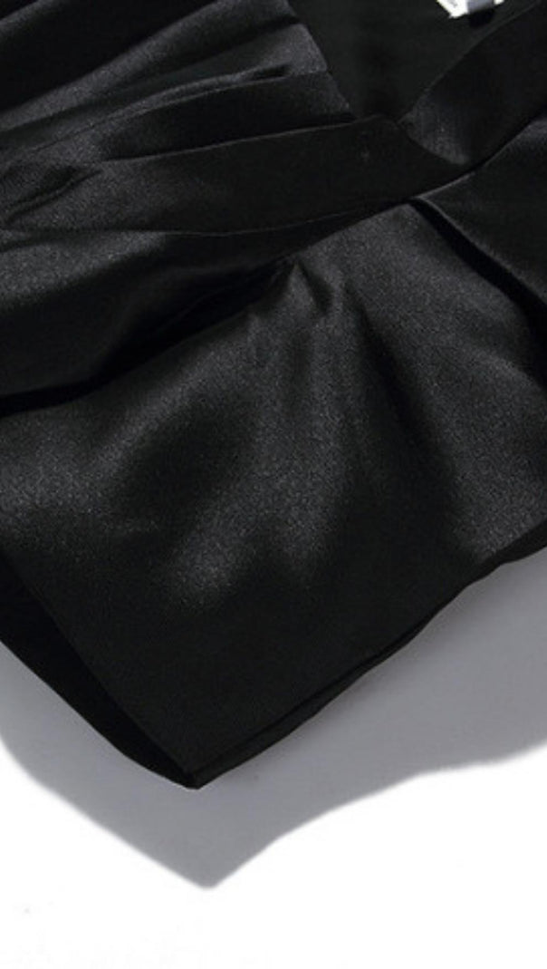 AIIZIE SQUARE NECK PUFF SLEEVE DRESS IN BLACK - product image