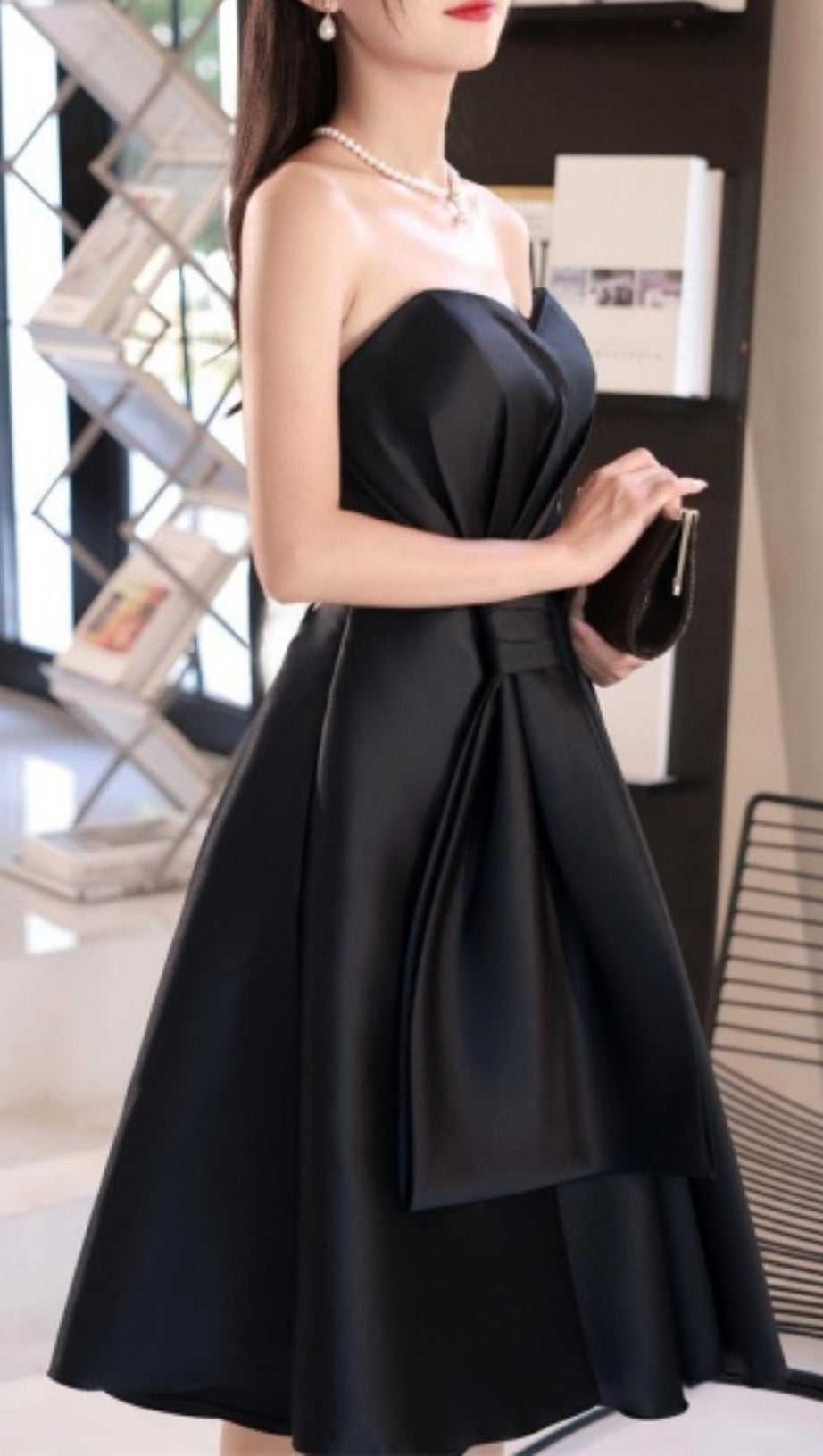 STRAPLESS SATIN MIDI DRESS IN BLACK