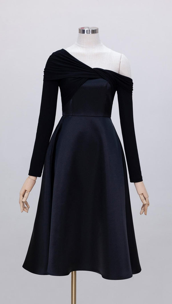 AIIZIE BLACK DIAGONAL SHOULDER LONG SLEEVE MIDI DRESS - product image