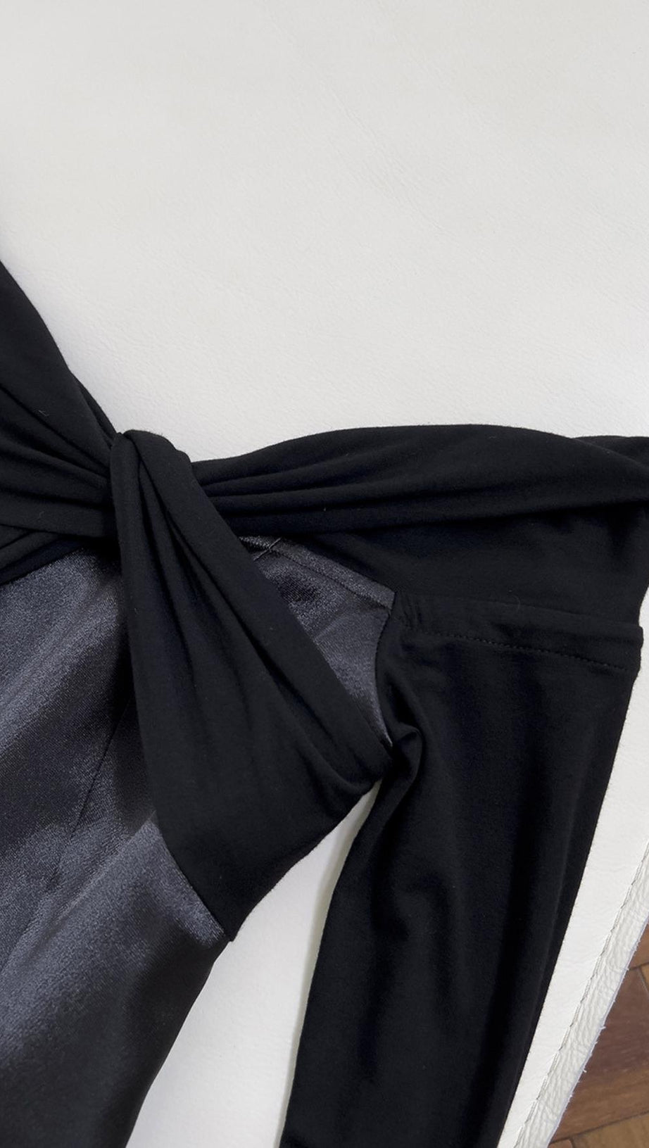 BLACK DIAGONAL SHOULDER LONG SLEEVE MIDI DRESS