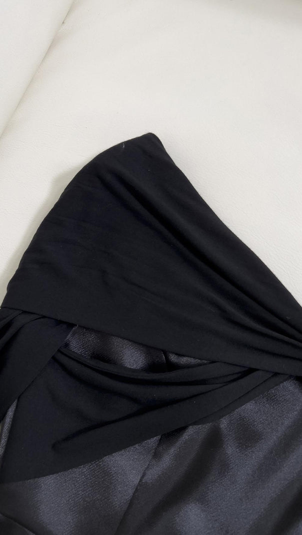 AIIZIE BLACK DIAGONAL SHOULDER LONG SLEEVE MIDI DRESS - product image