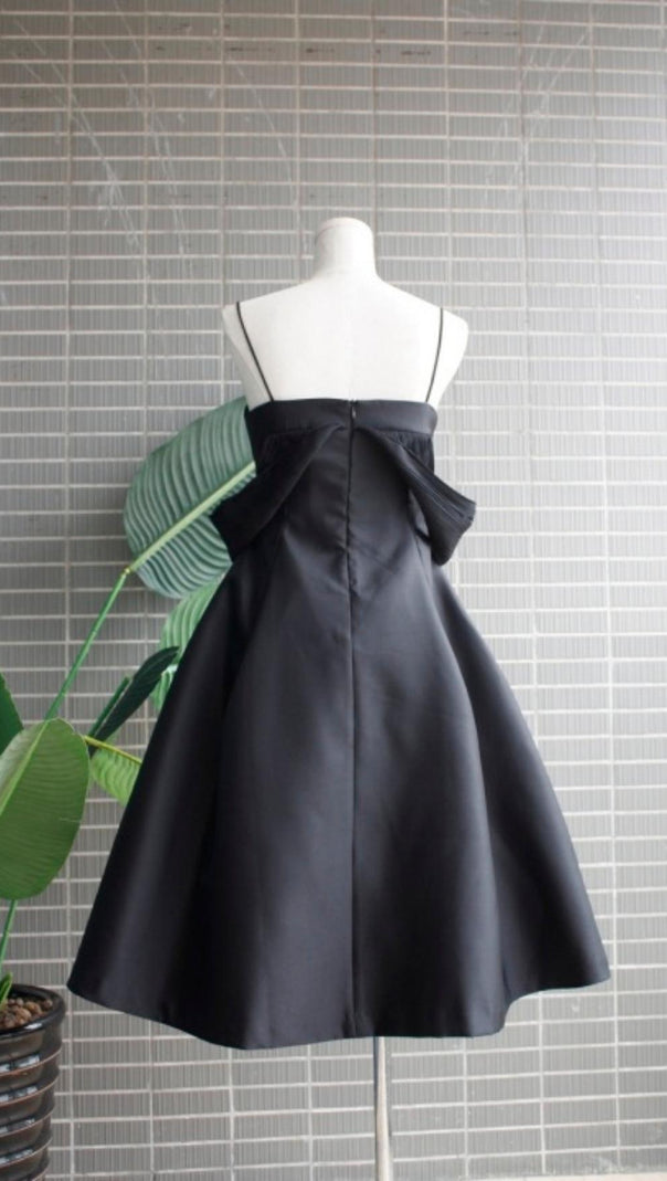 AIIZIE V NECK SLINKY MIDI DRESS - product image
