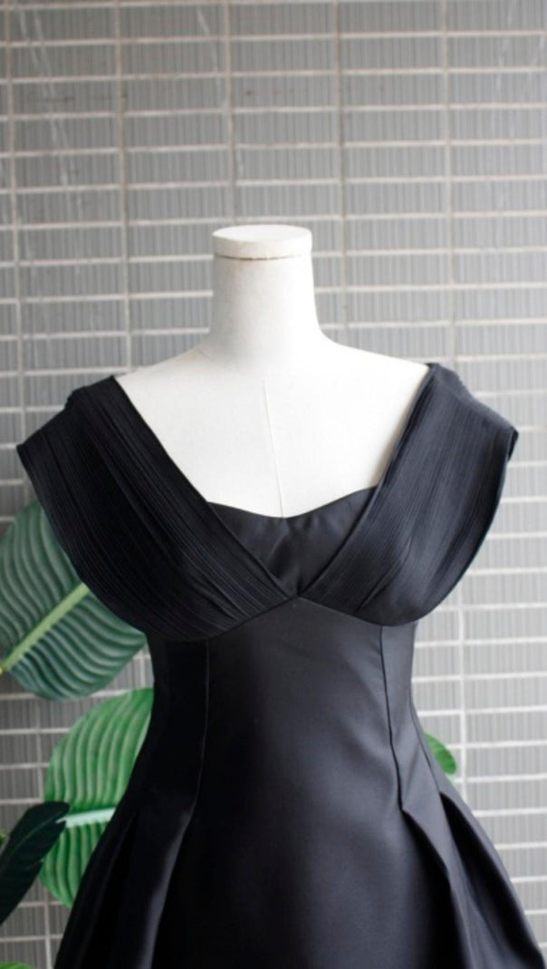 AIIZIE V NECK SLINKY MIDI DRESS - product image