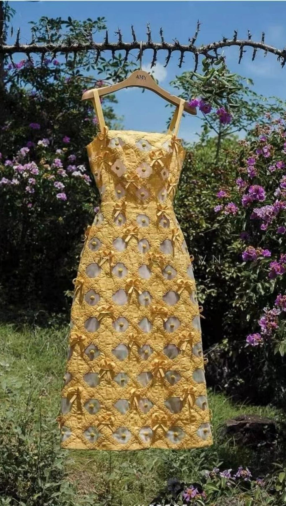 ABITO MIDI CON SPALLINE E SCOLLO A FARFALLA