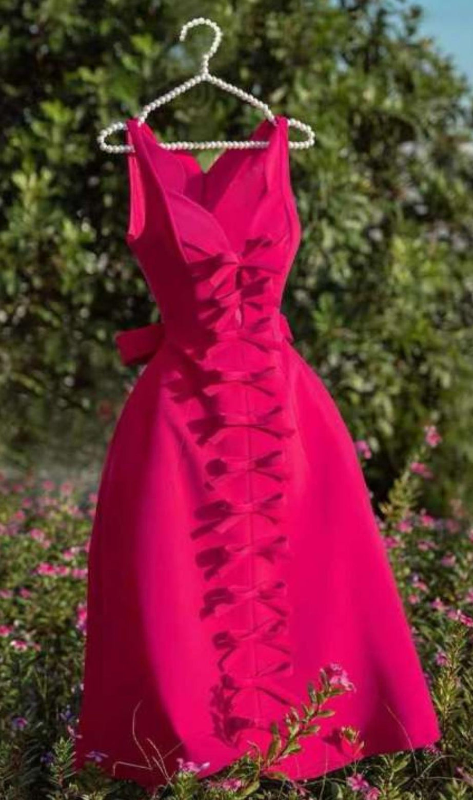 ABITO MIDI CON SPALLINE E FIOCCO ROSA