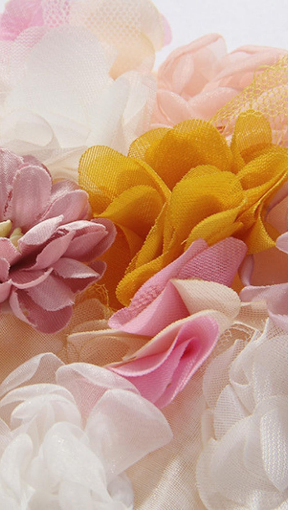 GELBE BLUME MIDIKLEID MIT LED-EINEM WORT