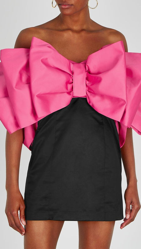 SEXY TRÄGERLOSES MINIKLEID MIT SCHLEIFE