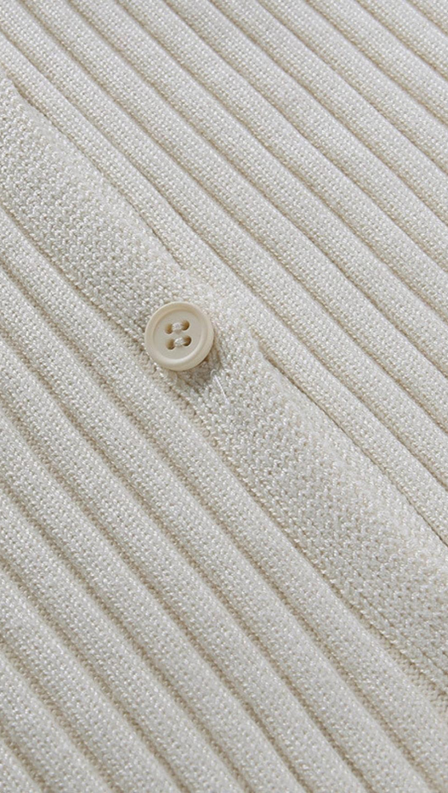 BEIGE STRICKTOP MIT WOLLKRAGEN