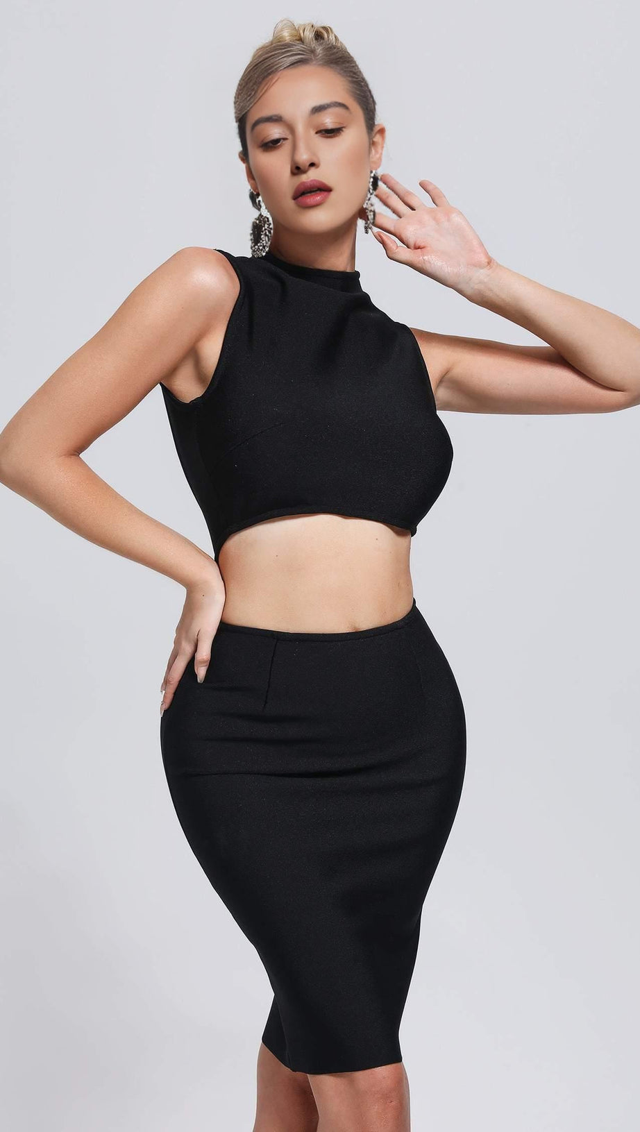 Yalia rückenfreies Mini-Bandagekleid