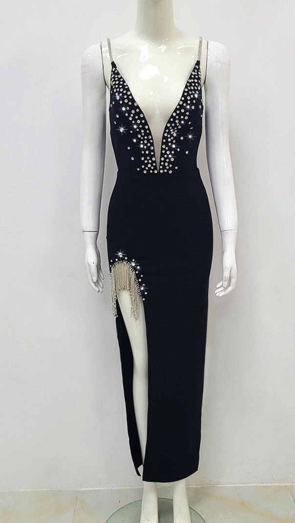 AIIZIE V NECK MAXI DRESS IN BLACK - product image