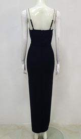 V NECK MAXI DRESS IN BLACK