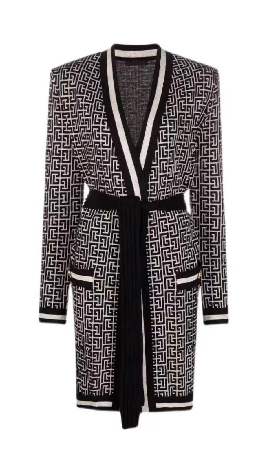 LONG SLEEVES PATTERN COAT