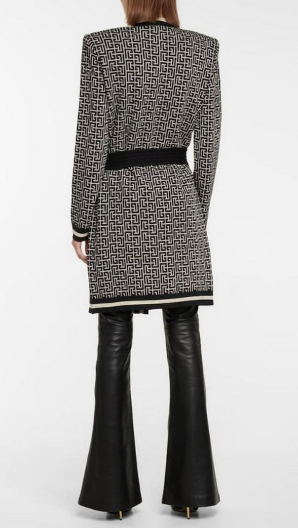 AIIZIE LONG SLEEVES PATTERN COAT - product image