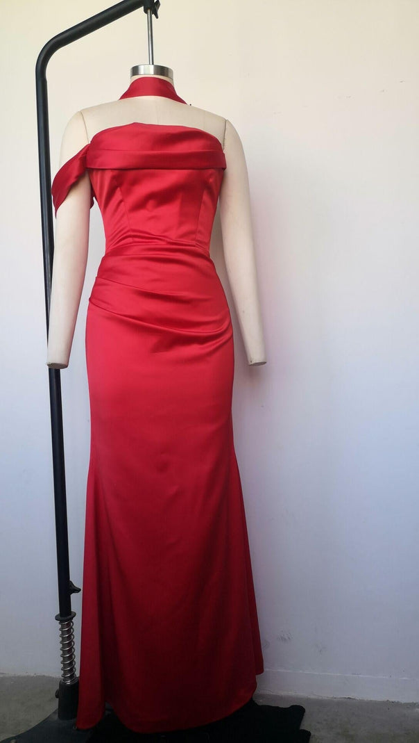 AIIZIE HALTER BODYCON MAXI DRESS IN RED - product image