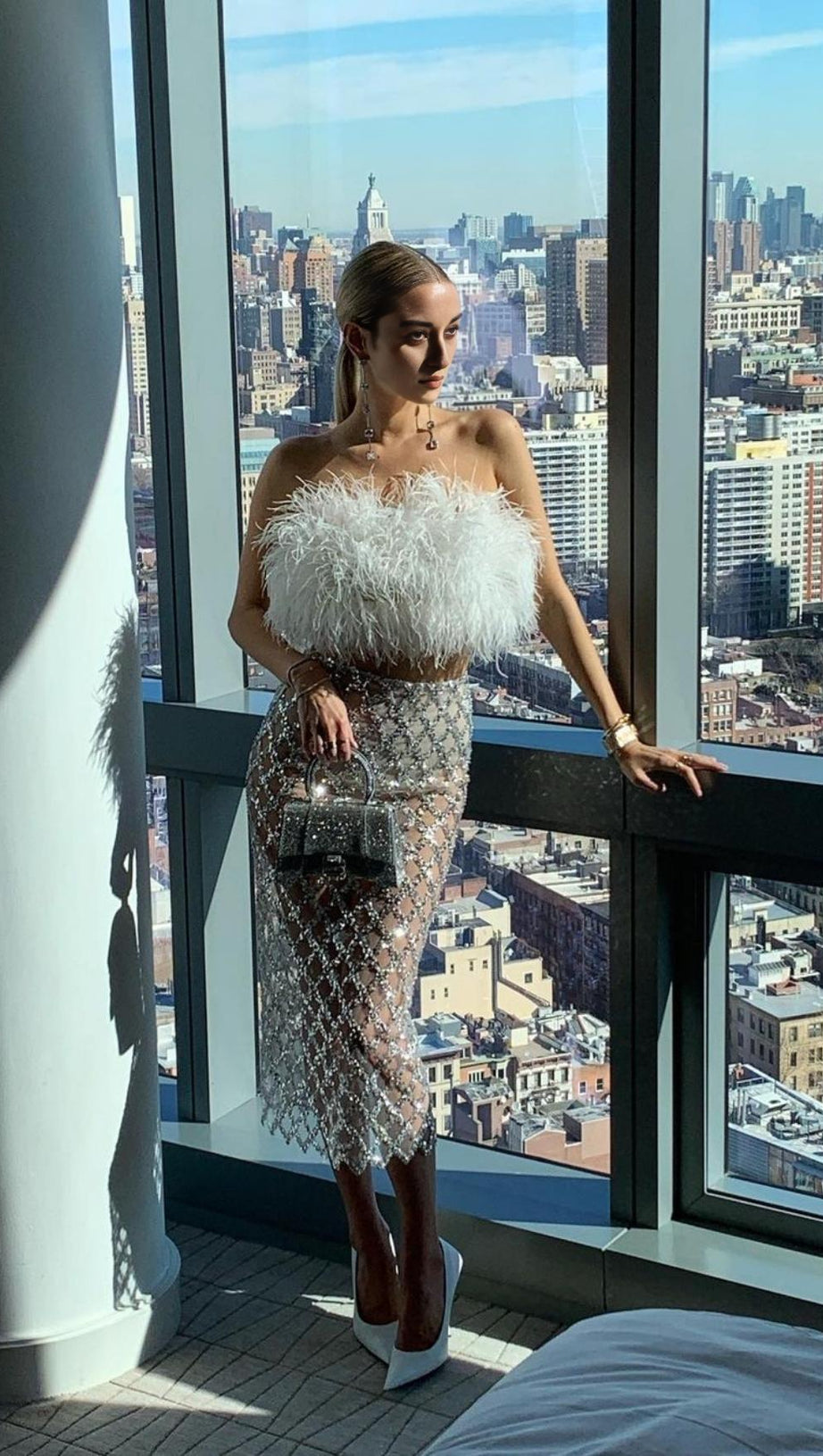 FEATHER SEQUIN TWO PIECE SET IN WHITE