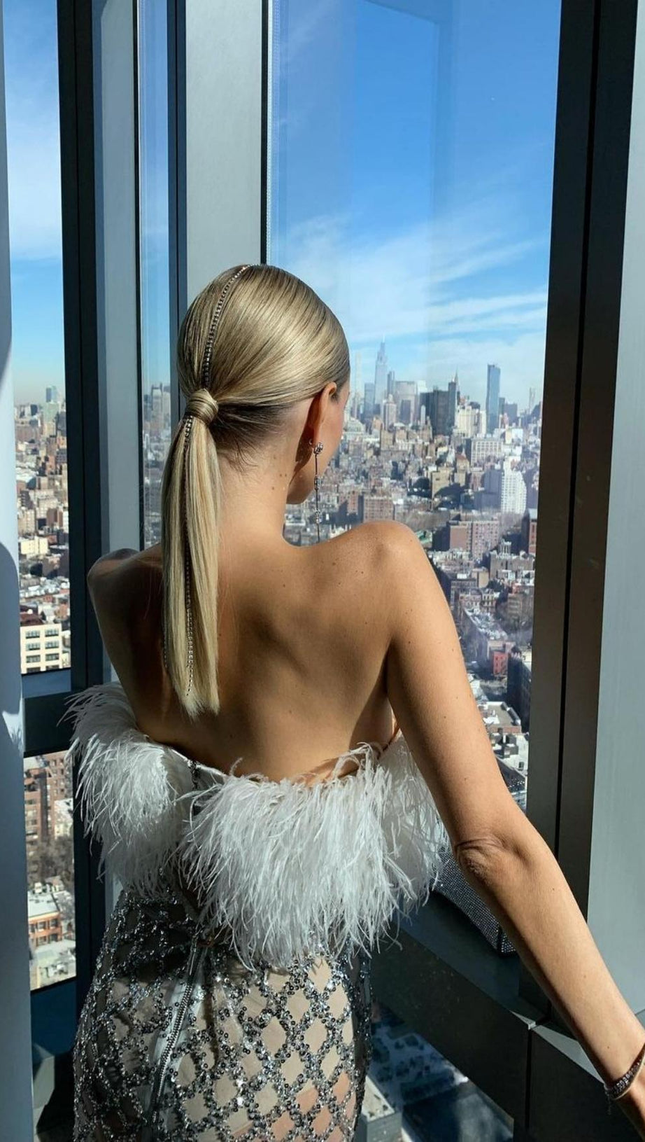 FEATHER SEQUIN TWO PIECE SET IN WHITE