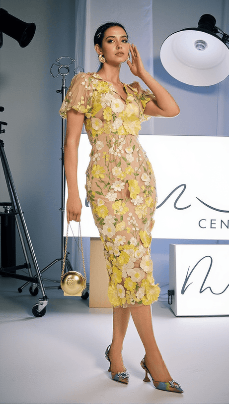 Grayson – Gelbes Midikleid mit Blumenstickerei