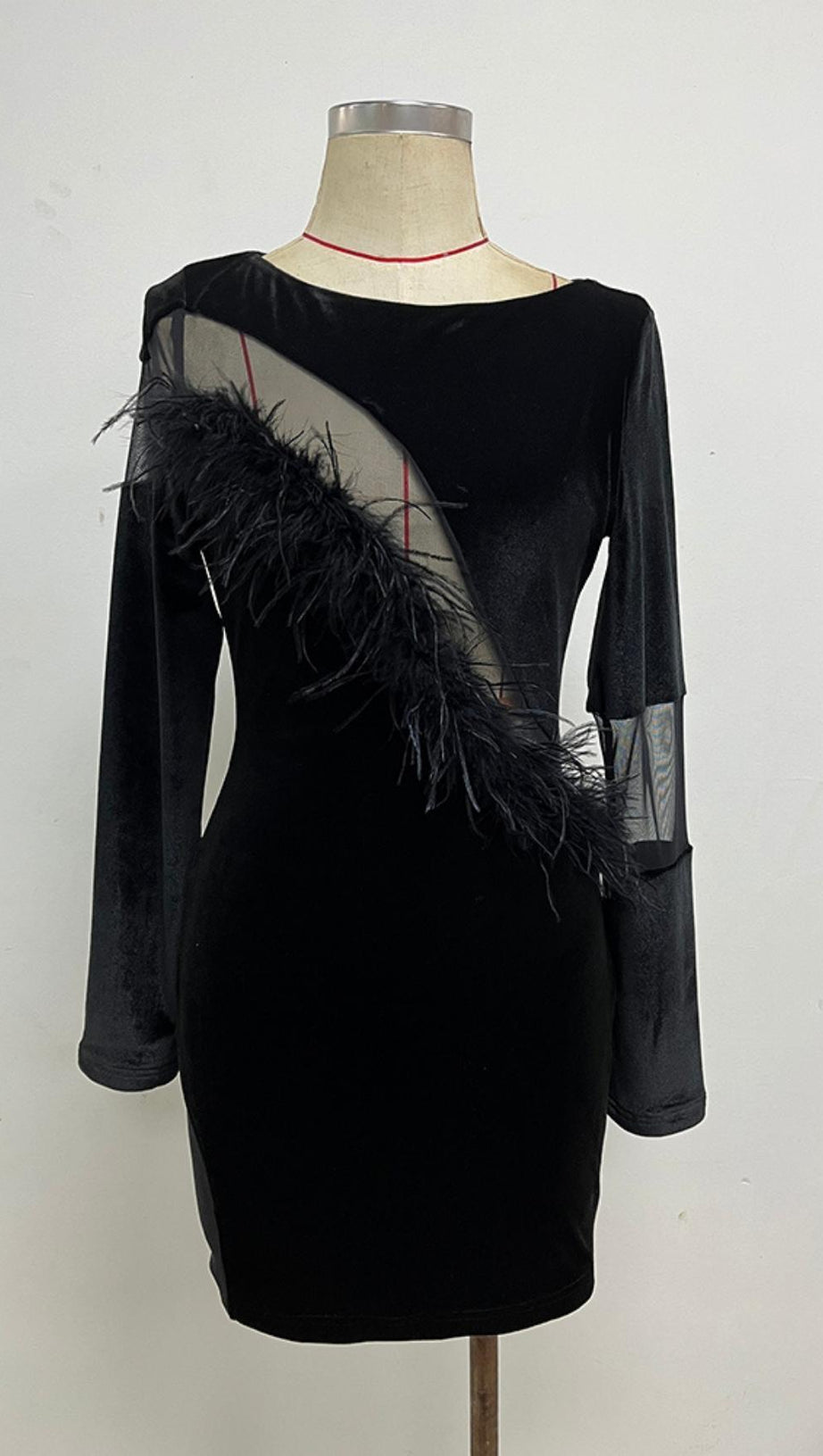 LONG SLEEVES FEATHER MINI DRESS IN BLACK