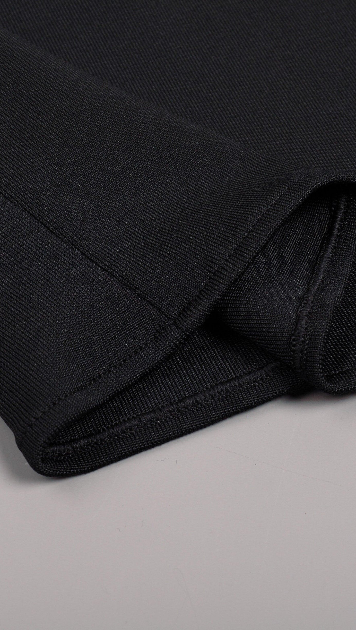 V NECK BODYCON MAXI DRESS IN BLACK