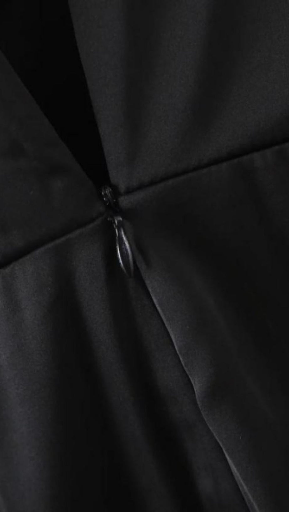 SLEEVELESS LACE MINI DRESS