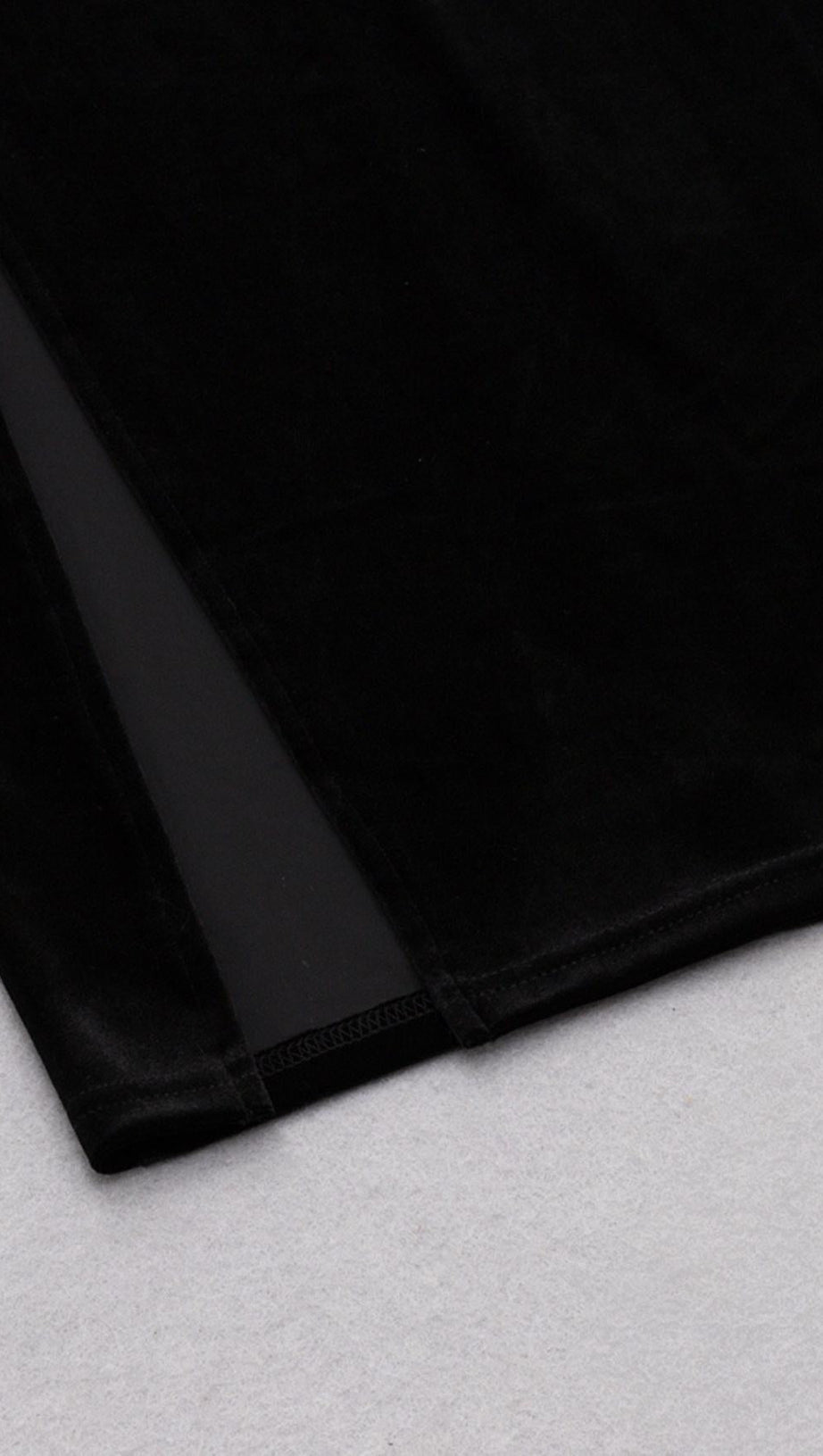 OFF THE SHOULDER MIDI DRESS IN BLACK