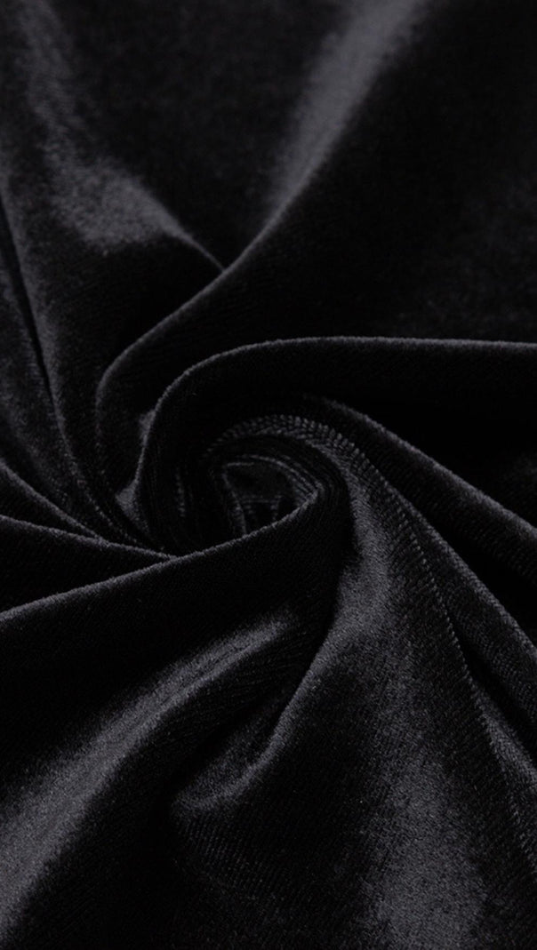 AIIZIE OFF THE SHOULDER MIDI DRESS IN BLACK - product image