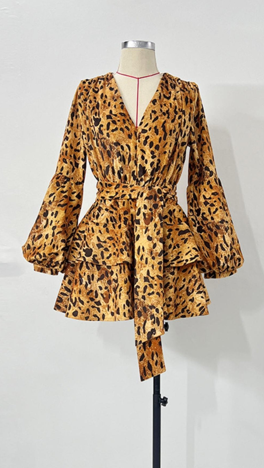 V NECK LEOPARD MINI DRESS
