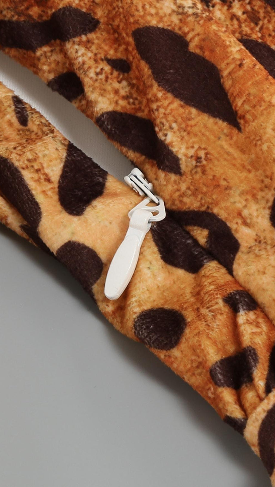 V NECK LEOPARD MINI DRESS