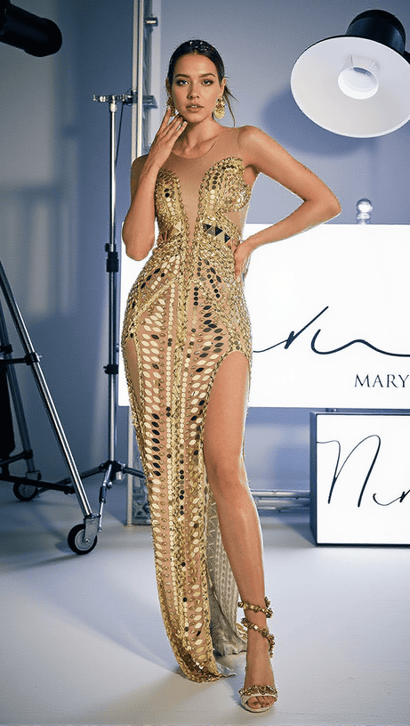 BRYCEN SCOOP NECK ACRYLIC SPLIT MAXI DRESS