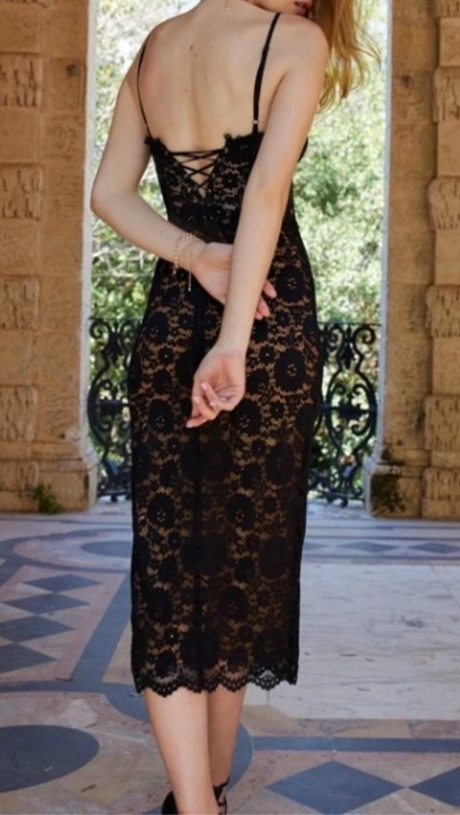 MINI ABITO SENZA MANICHE IN PIZZO