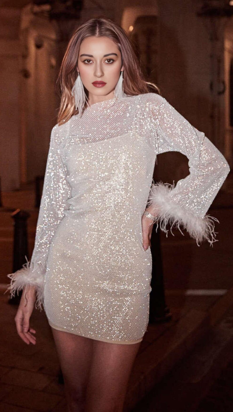 MINI ABITO IN RETE DI PIUME