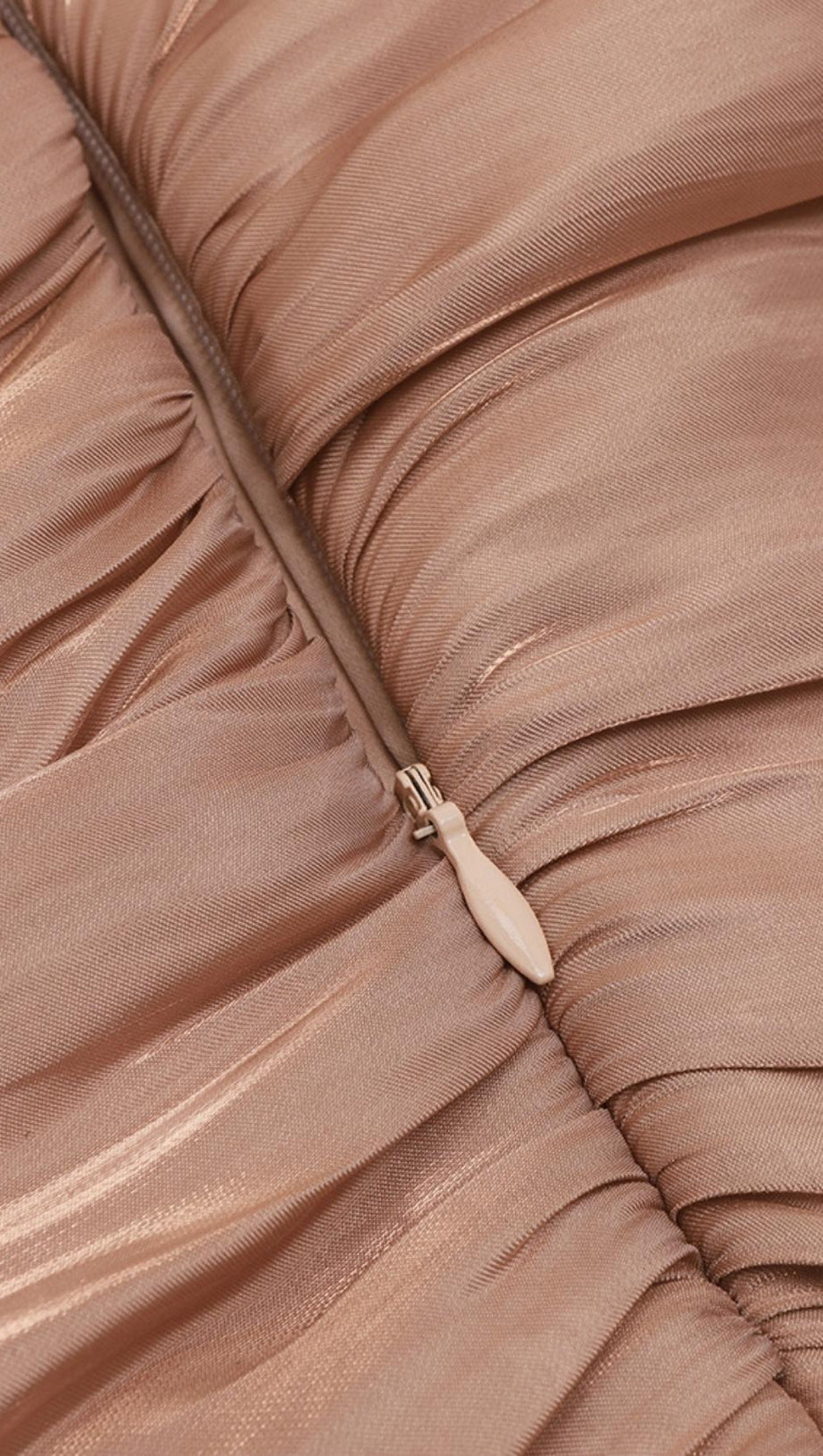 Zweiteiliges Set mit langen Ärmeln und Rüschen