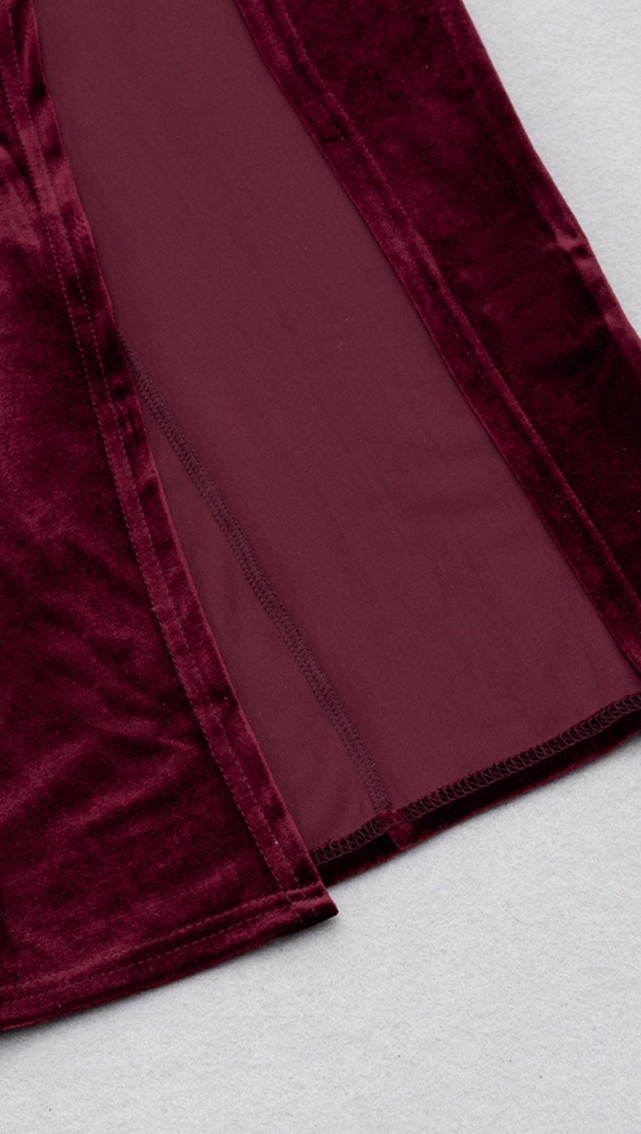 LONG SLEEVES RUCHED MIDI DRESS IN RED