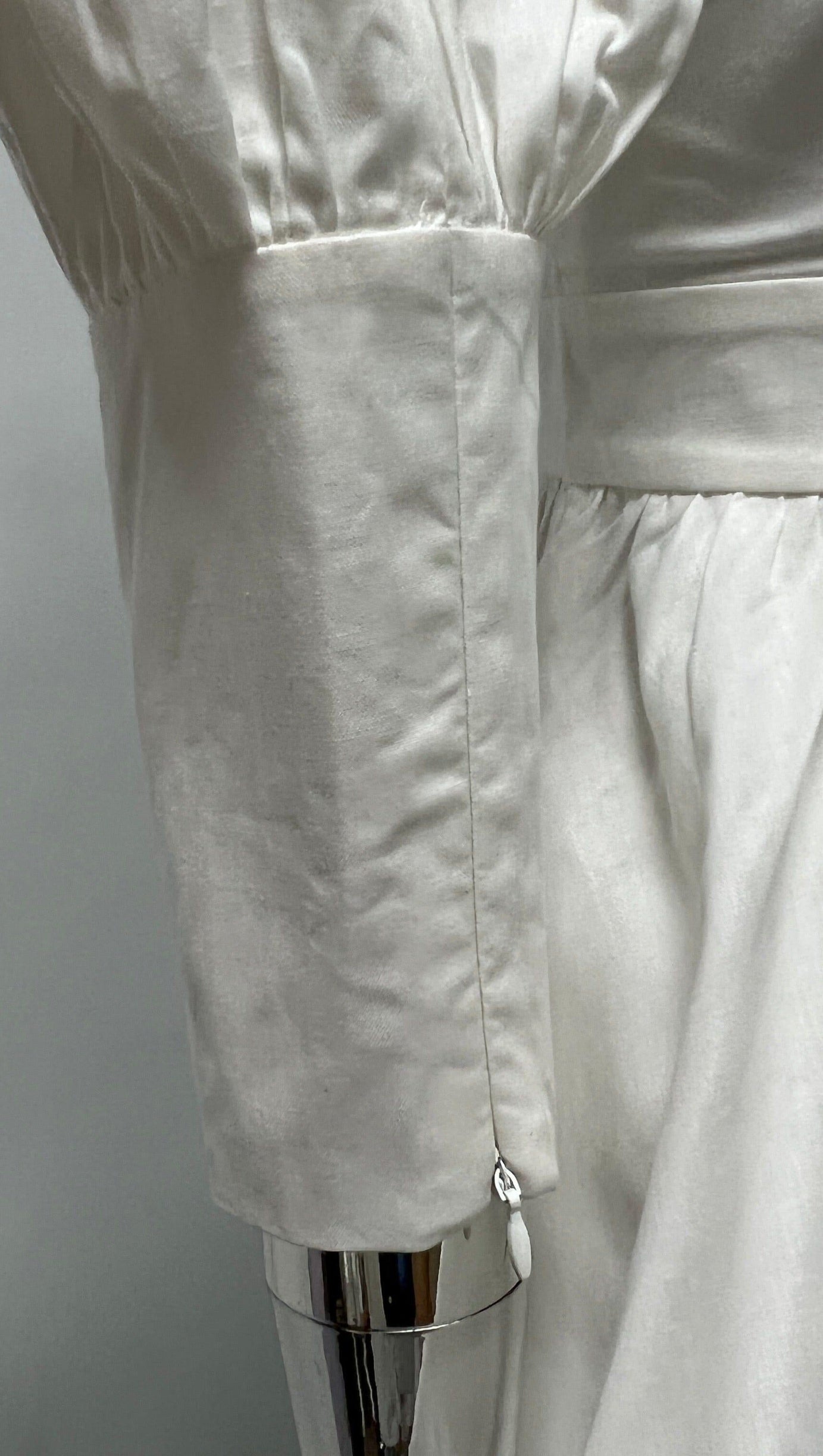 HALTERNECK V-NECK PUFF SLEEVE RHINESTONE FRINGE MINI DRESS