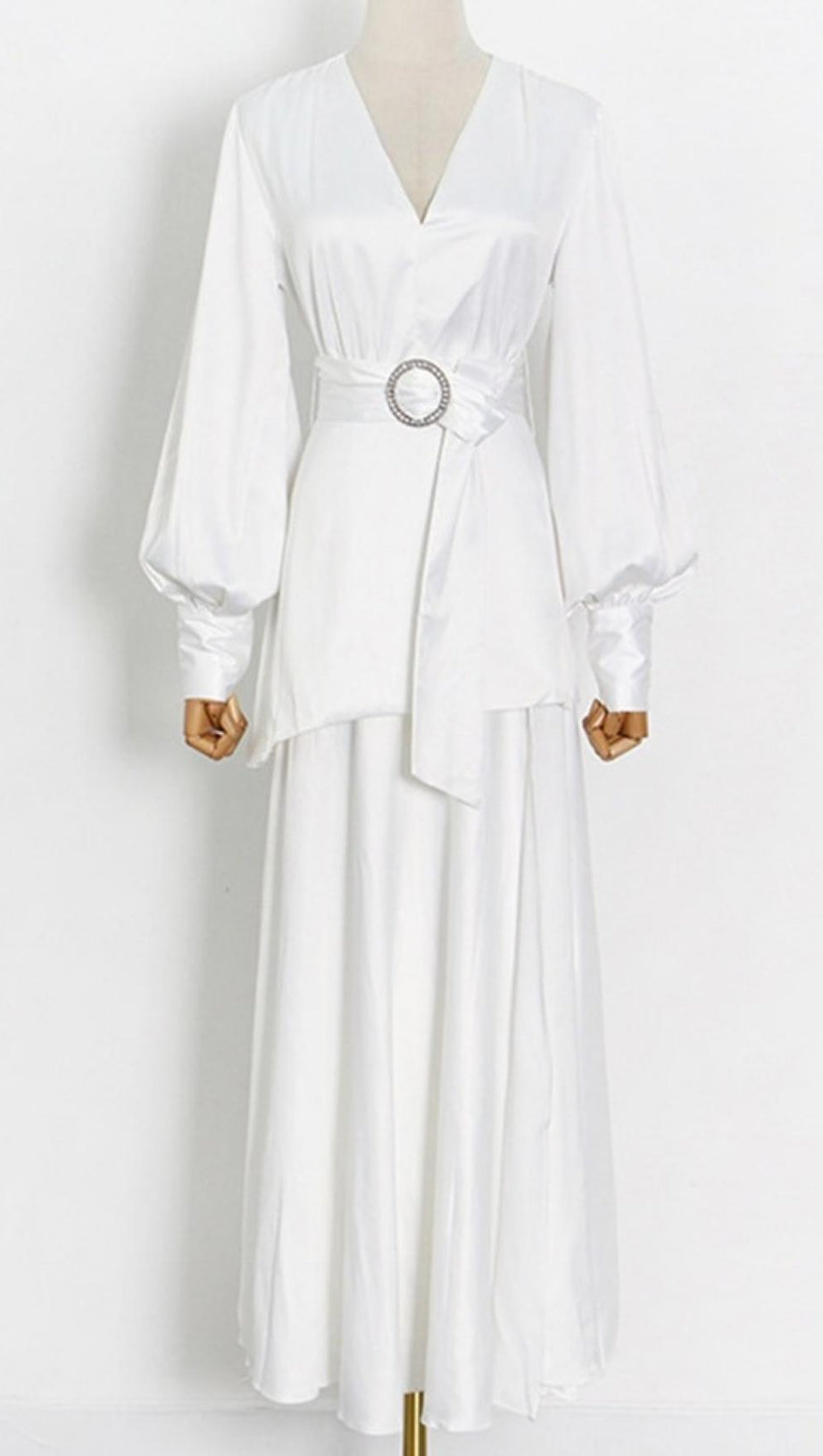 LONG SLEEVES V NECK MAXI DRESS IN WHITE