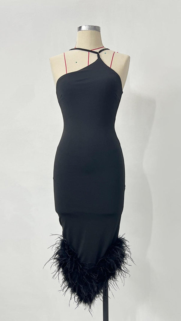 AIIZIE BANDAGE BACKLESS MAXI DRESS IN VERDE - product image