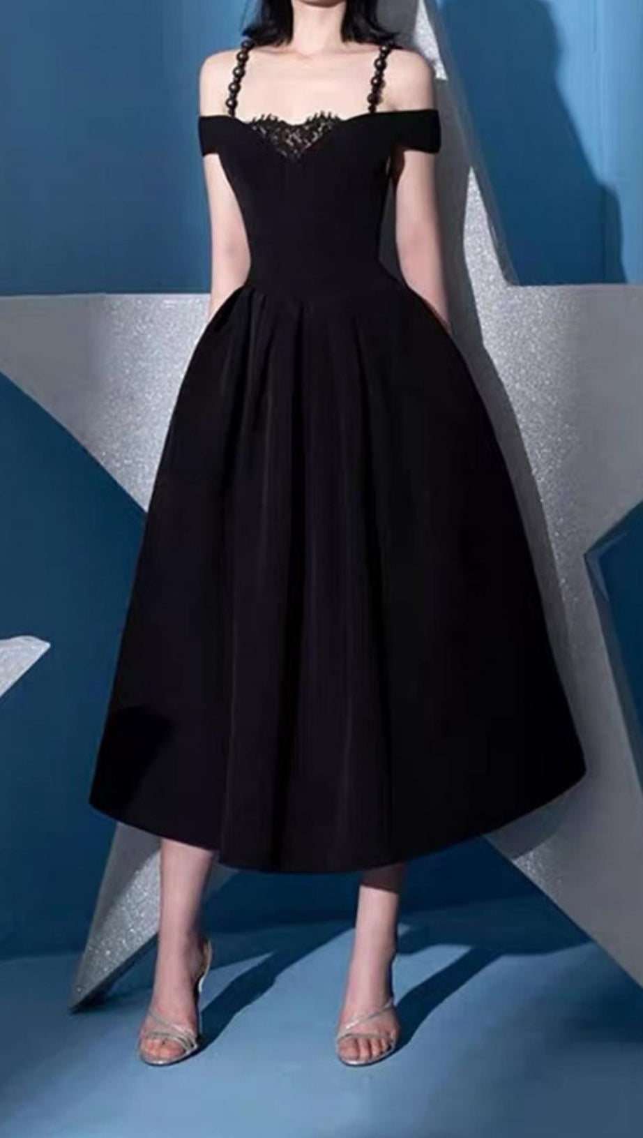 BANDAGE BACKLESS MAXI DRESS IN BLACK