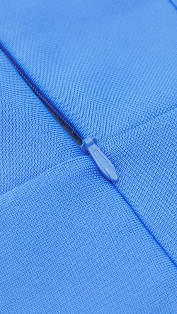 ABITO MIDI ADERENTE CON MANICHE A SBUFFO IN BLU