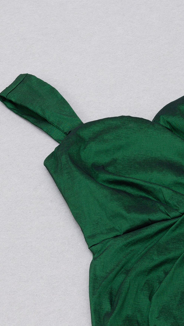 MIDIKLEID MIT ONE-SHOULDER-RÜSCHEN IN GRÜN